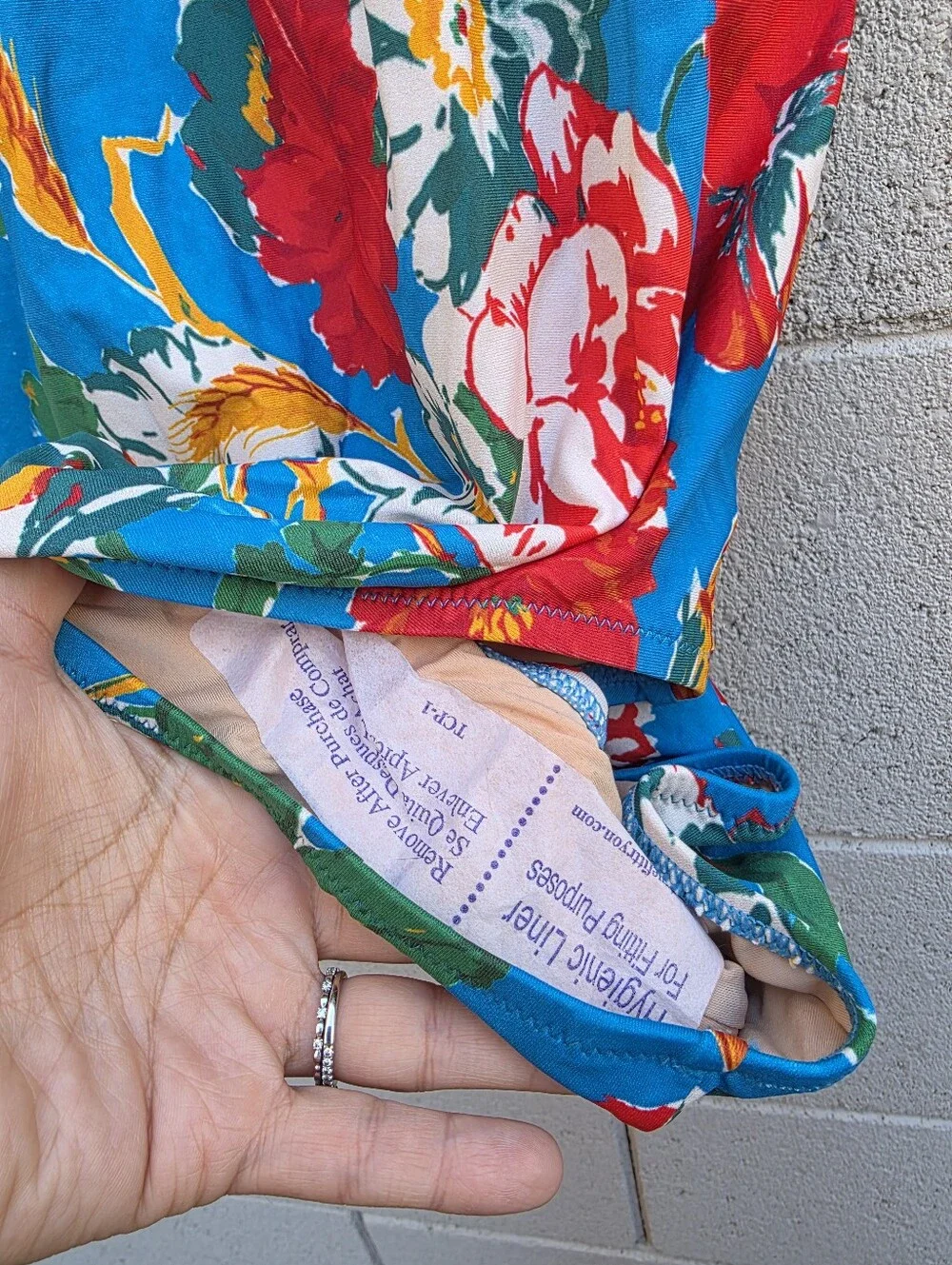 J. Crew | Ruffle scoop one-piece swimsuit in Ratti bahama print NEW Size 12 - Picture 5 of 10